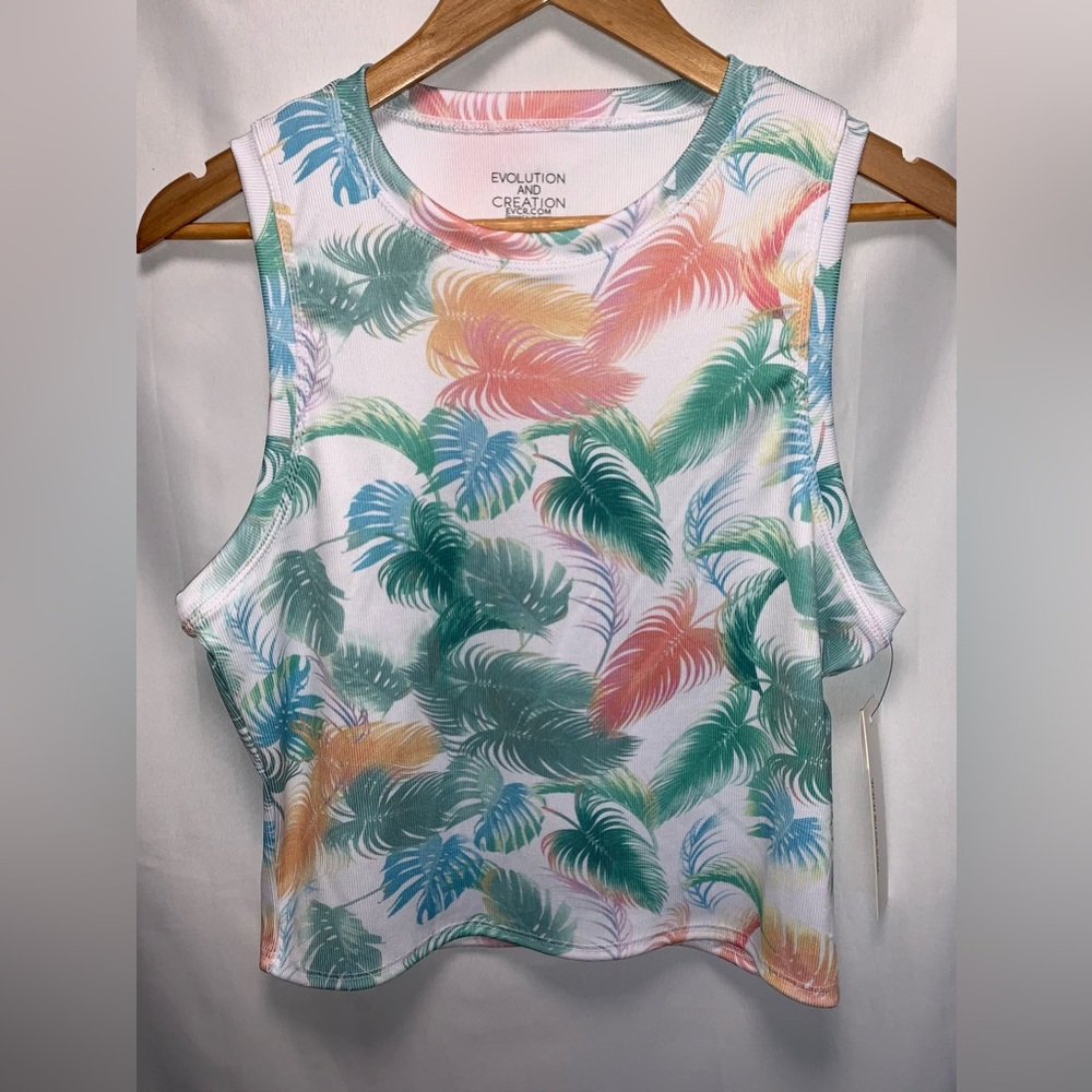NWT Evolution & Creation White Tropical Print Cropped Tank Top Size Large